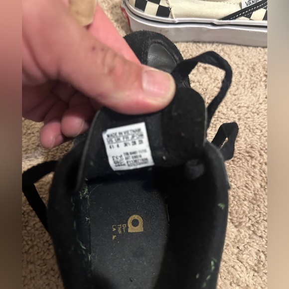 Adidas 6.5y indoor soccer shoes used 6 times - Picture 2 of 3